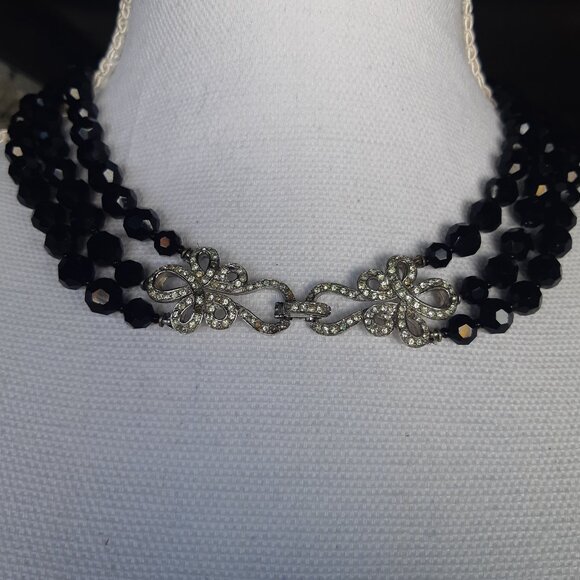 1950s Boucher 3 Strand Jet Black Round Faceted Crystal Vintage Necklace - Picture 2 of 9